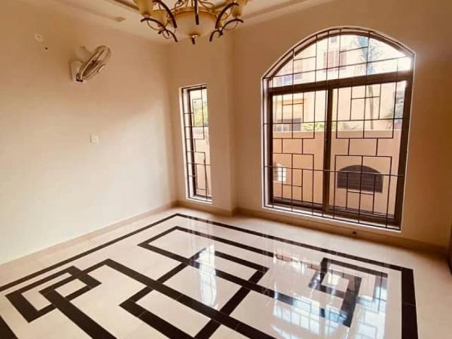 Brand new 10 marla house available for rent, imtiaz mega and pso petr Lahore Bahria Town ID 83018