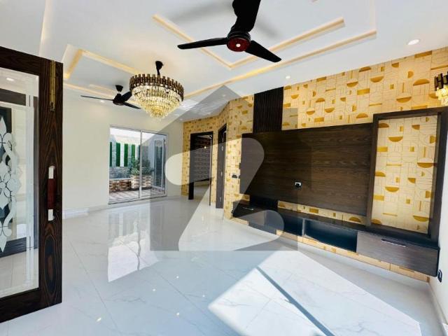 Brand New 10 Marla House For Sale 5 Spacious Bedrooms Prime Location Formanites Housing Scheme Block M