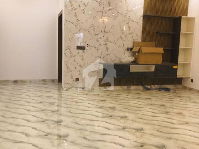 Brand New 10 Marla Luxury House For Rent In D 12/1 | 6 Bed | First Entry | 3 Car Parking