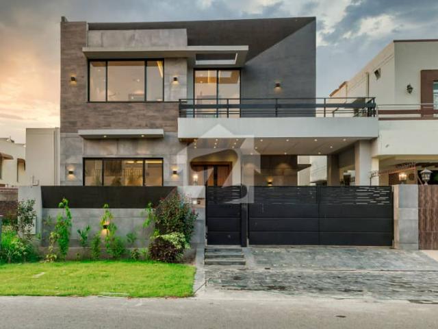 Brand New 10 Marla Ultra Modern Luxury House In DHA Phase 5 Lahore | Prime Block