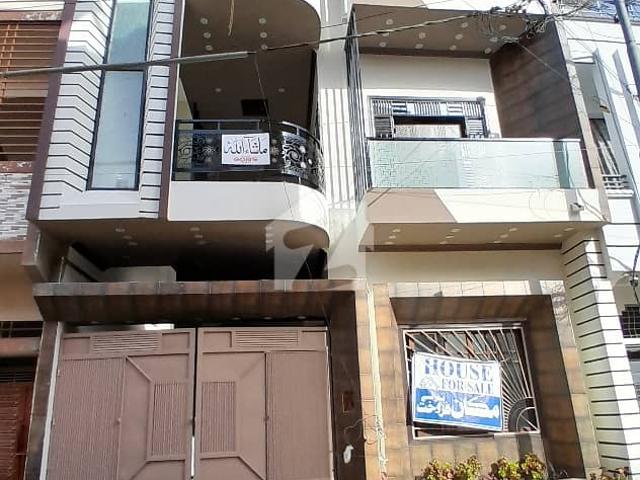 Brand new 120 sq yards house for sale in capital cooperative housing society sector 35a