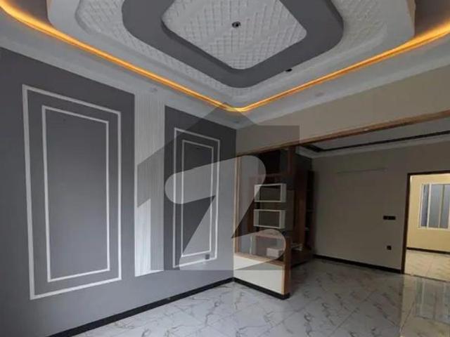 Brand New 120 yds Leased Luxury bunglow for sale in boundry wall society Gulistan e Jauhar Block 19