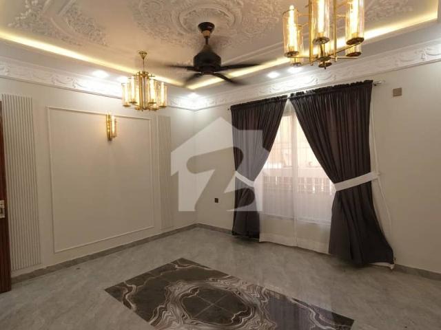 Brand New 160 Sq. Yards One Unit Bungalow For Sale | 60 Ft Road | Prime Location | Block D, Naya Nazimabad