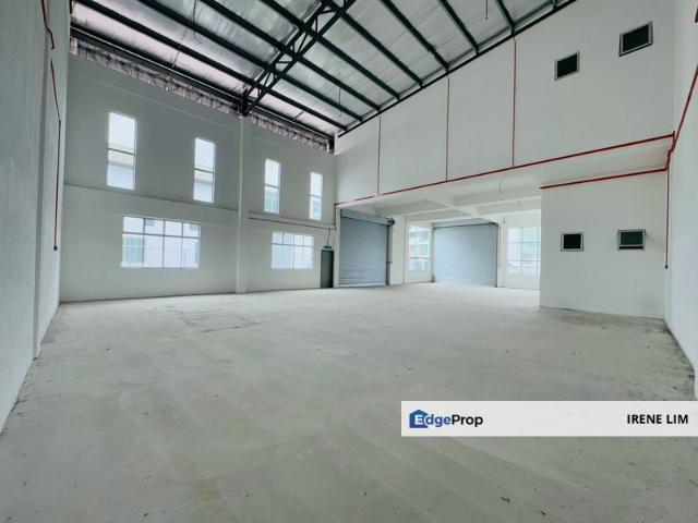 Brand New 1.5 Cluster Factory 62' x 105' Light Industry @ Impian Emas Selatan