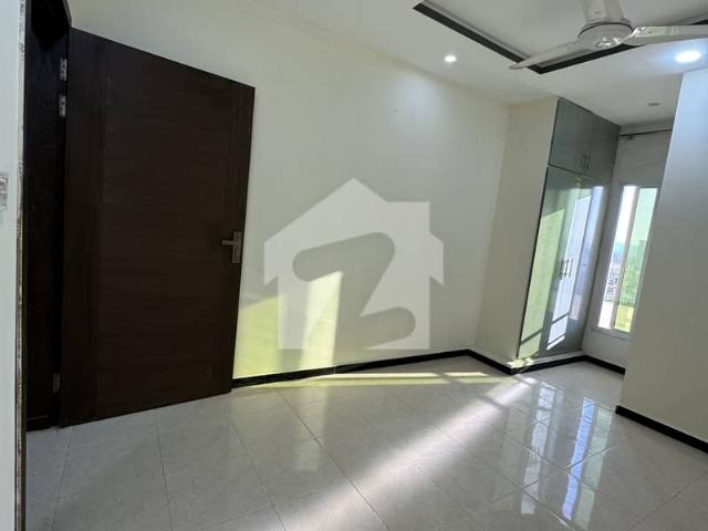 Brand new 1 bed flat for rent|lift operational all facilities