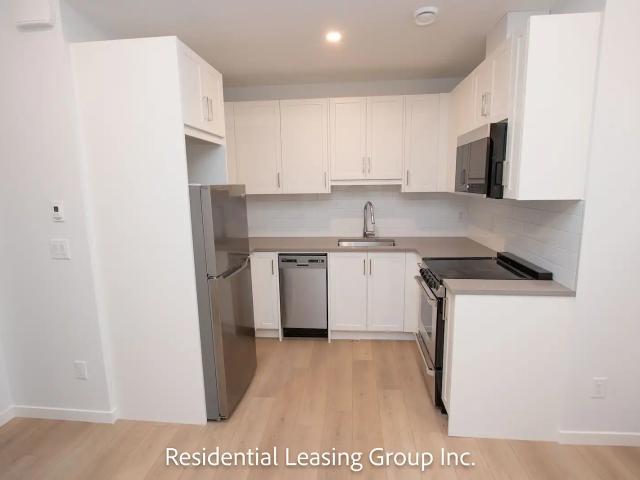 Brand New 1 Bed Unit 2 Month Free Rent!
