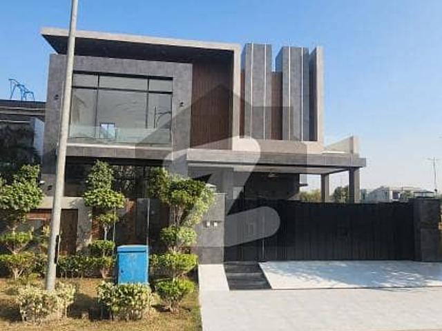 Brand new 1 kanal elegant and fully maintained super hot located bungalow is available in the best block of phase 7 dha lahore