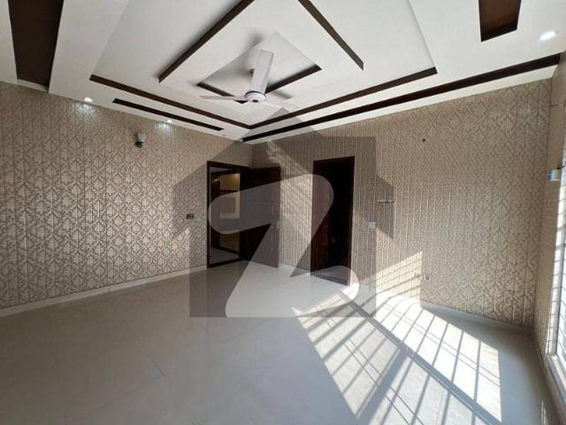1 Kanal Upper Portion Available For Rent In Valencia Town