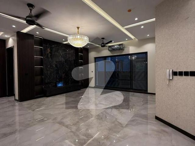 Brand New 1 kanal Original House with Original pictures near Dolmen Mall DHA Phase 6