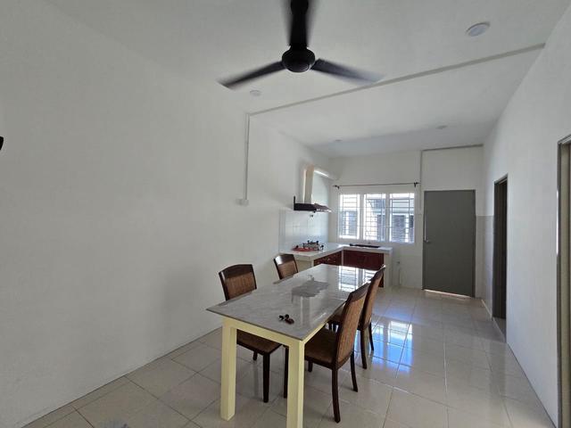 Brand New 1 Storey Terrace 22 house width 4Room Jalan Meru Tambahan