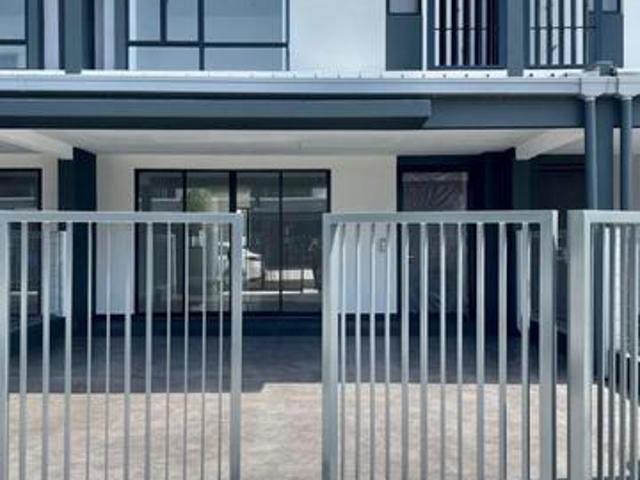 Brand New 22x75 4R4B Nadira 3 Bukit Raja 2Sty House Klang