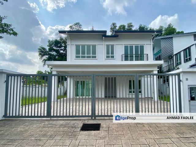 BRAND NEW 2.5 Storey Bungalow Kajang