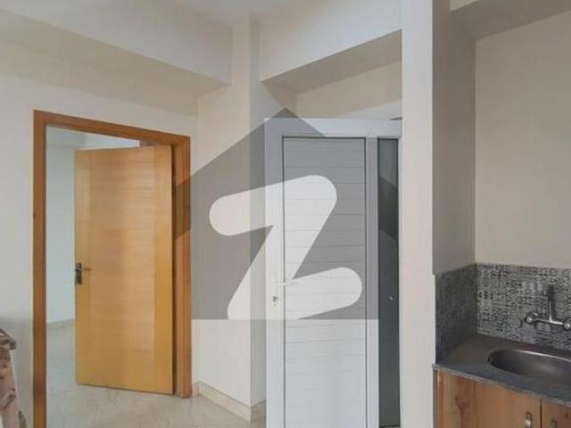 Brand New 2 Bed Apartment Available for Rent Top City 1