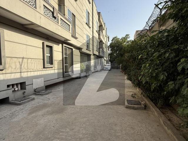 Brand new 2 bedroom apartment available for rent lawrence road