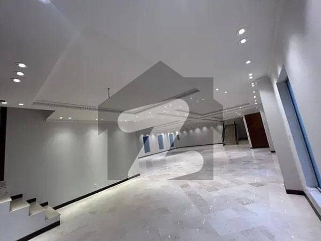 Brand New 2 Kanal Floor Available For Rent
