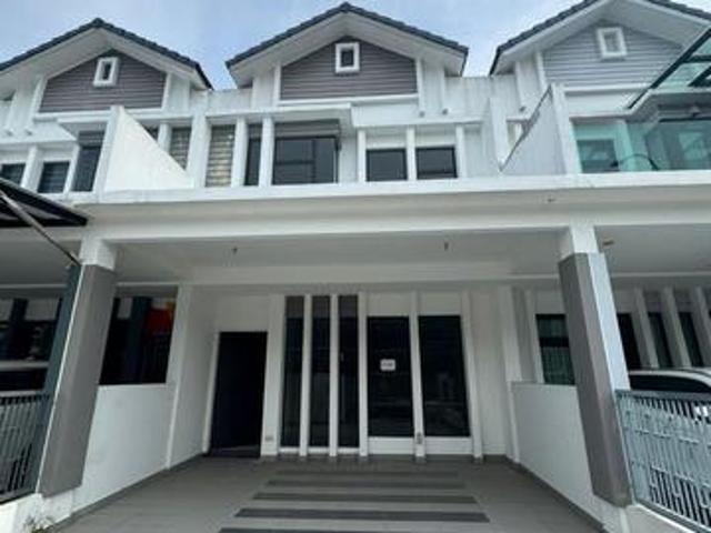 Brand New 2 Storey Setia Tropika Elata Vita