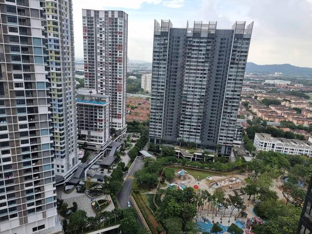 Brand New 2BR Luxury Condo at BeCentral iCity 50metre Walk to C