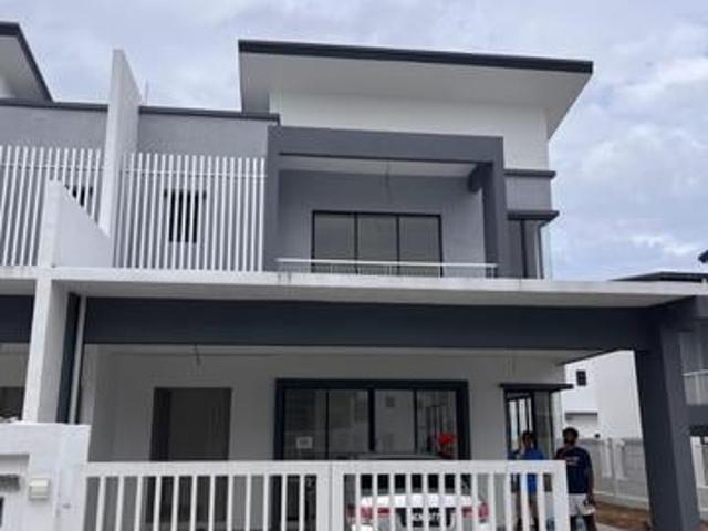 Brand New 2Storey Semi D Kemayan Heights Guarded