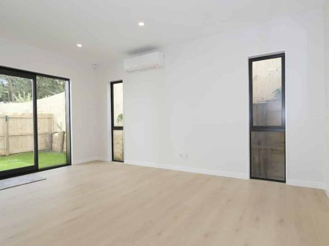 Brand New 4 Bedroom Family Home in Howick