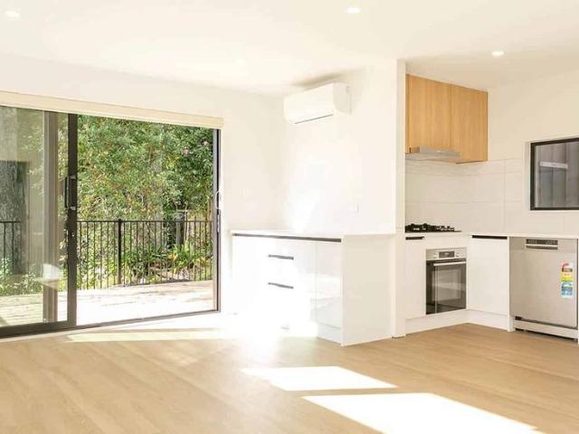 Brand New 4 Bedroom Family Home in the Heart o.