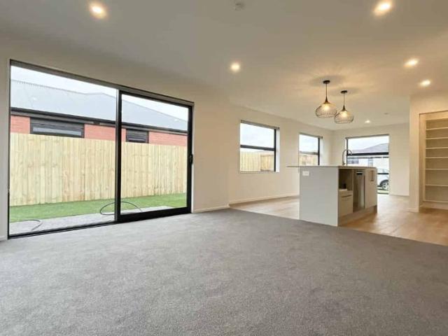 Brand new 4 bedroom in Rolleston