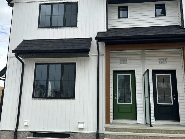 BRAND NEW 4 BEDROOM TOWNHOUSE AMBLETON