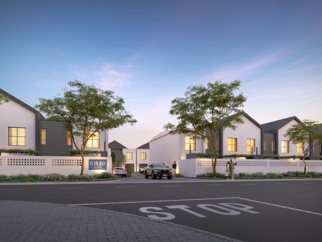 Brand New 4 Bedroom 3 Bathroom House For Sale!