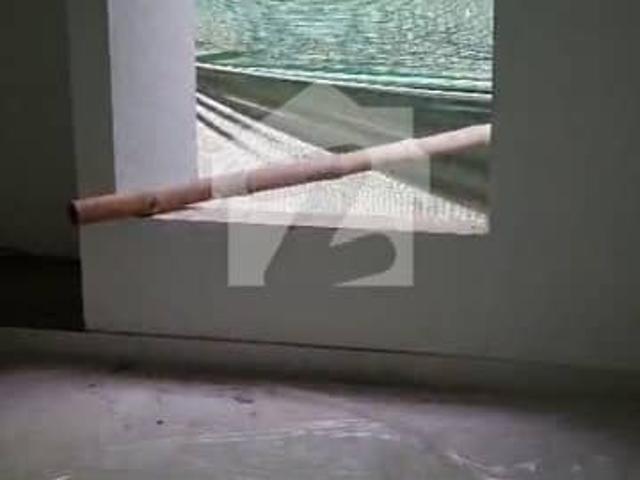 Brand new 4 bedrooms apartment with roof