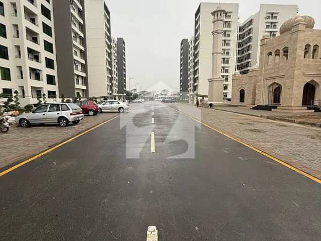 Brand New 4 Beds 12 Marla Ideal Location Apartment for Rent in Askari 10 Lahore