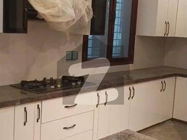Brand new 500 yards first floor portion for rent
