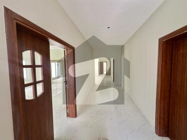 BRAND NEW 500SQU YARDS Falcon Complex New Malir