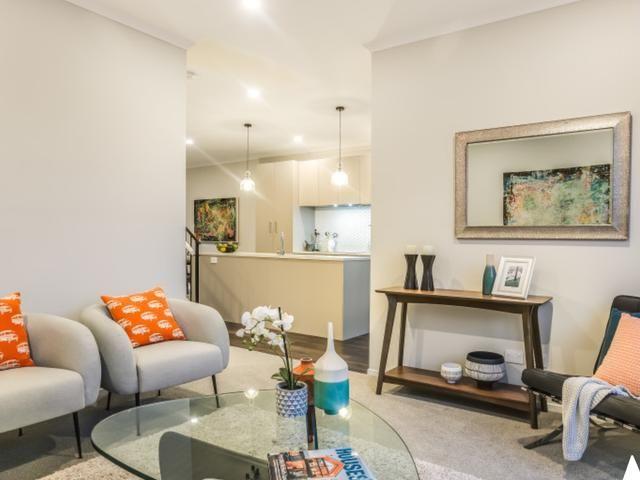 Brand New 5 Bedroom Townhouse with EV Charger & Courtyard Mount Wellington