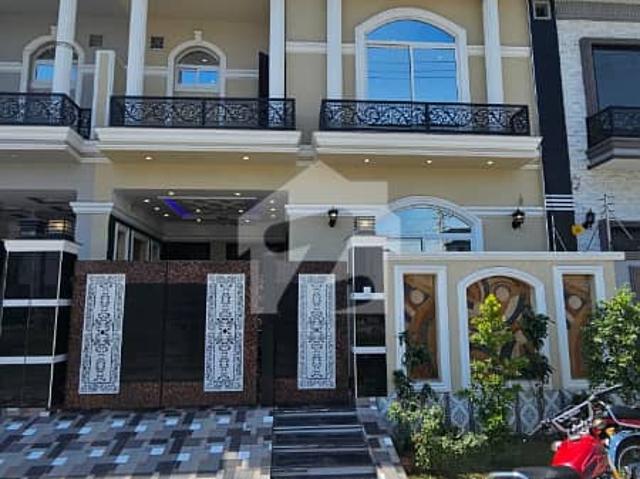 Brand New 5 Marla House For Sale in Central Park Housing Scheme Lahore. Bank finance also available