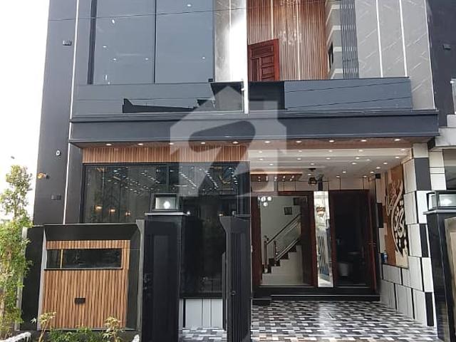 Brand New 5 Marla Luxury House For Sale In Executive Block, Park View City Lahore