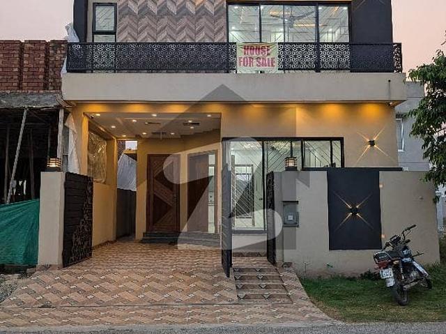 Brand New 5 Marla Modern Bungalow Available For Sale In Dha Rehbar Ph 11 Sector 2