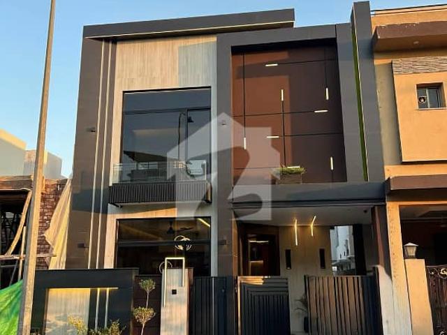 Brand New 5 Marla Modern Marvel Elegant Bungalow For Sale At Super Hot Location