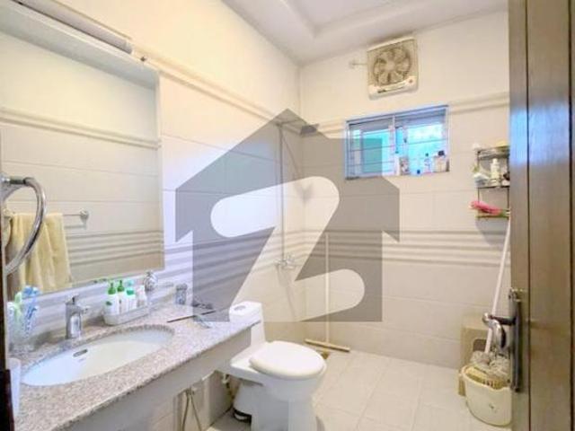 Brand New | 6 BHK | Full House | Green Lawn | VIP Location | Unfurnished | F 10 | For Rent F 11