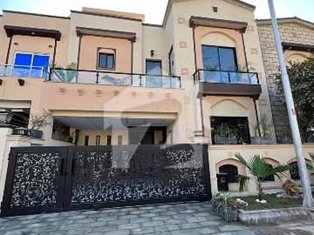 Brand New 8 Marla House For Sale In Abu Bakar Block