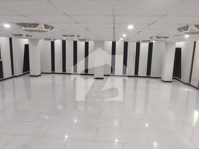 Brand New Commercial Plaza for Rent in G 10 Islamabad Prime Location in G 10 Islamabad Total Covered Area: 4,250 Sq. Ft