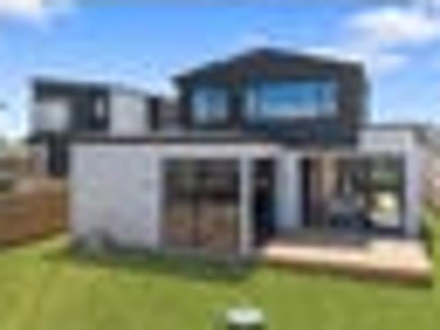 BRAND NEW, CONVENIENCE + VIEWS!