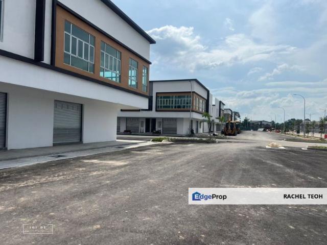 BRAND NEW! Corner Double Storey Shop @ Jenjarom Scientex For Rent