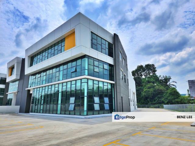 Brand NEW Corner Rawang Taman Perindustrian UB 3 Storey Semi Detached Factory For SALE