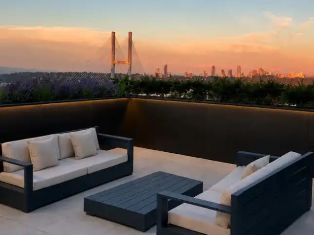 Brand New Corner 2 Bed + 2 Bath with AC
