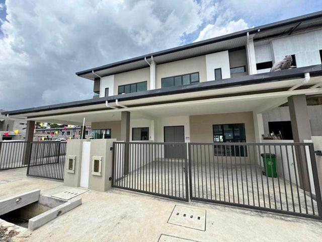 Brand New Central Villa 4 DoubleStorey Intermediate House