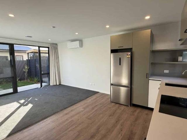 Brand New City Fringe Townhouse