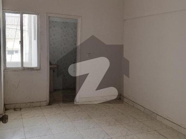Brand new apartment for rent, 3 bed dd, 4th floor with lift, 1150 sqft, family building badar commercial area