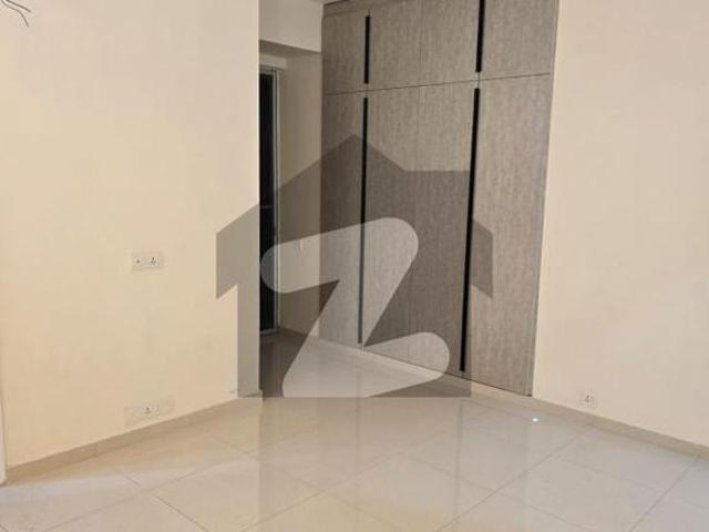 Brand new apartment with own electric & gas plant lucky one apartment