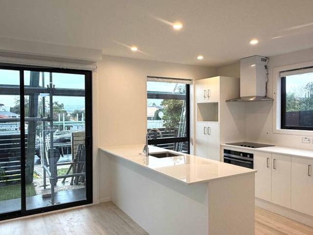 Brand New Architectural Living in Prestigious Tauranga South