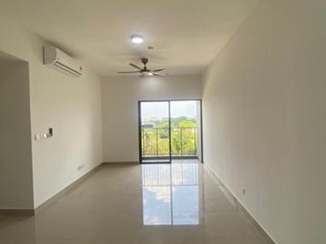 BRAND NEW Arinna Residences 3r2b Partial Furnish Ready to move in