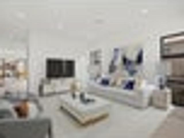 Brand New Beachside Family Living